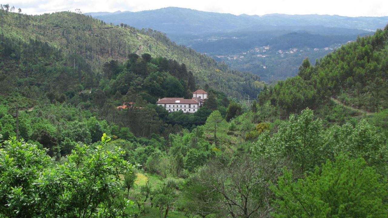 Mosteiro De S. Cristovao De Lafoes São Cristóvão de Lafões Exteriör bild