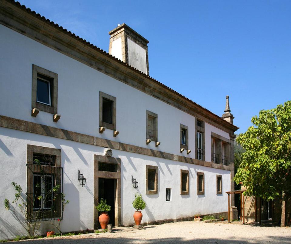 Mosteiro De S. Cristovao De Lafoes São Cristóvão de Lafões Exteriör bild