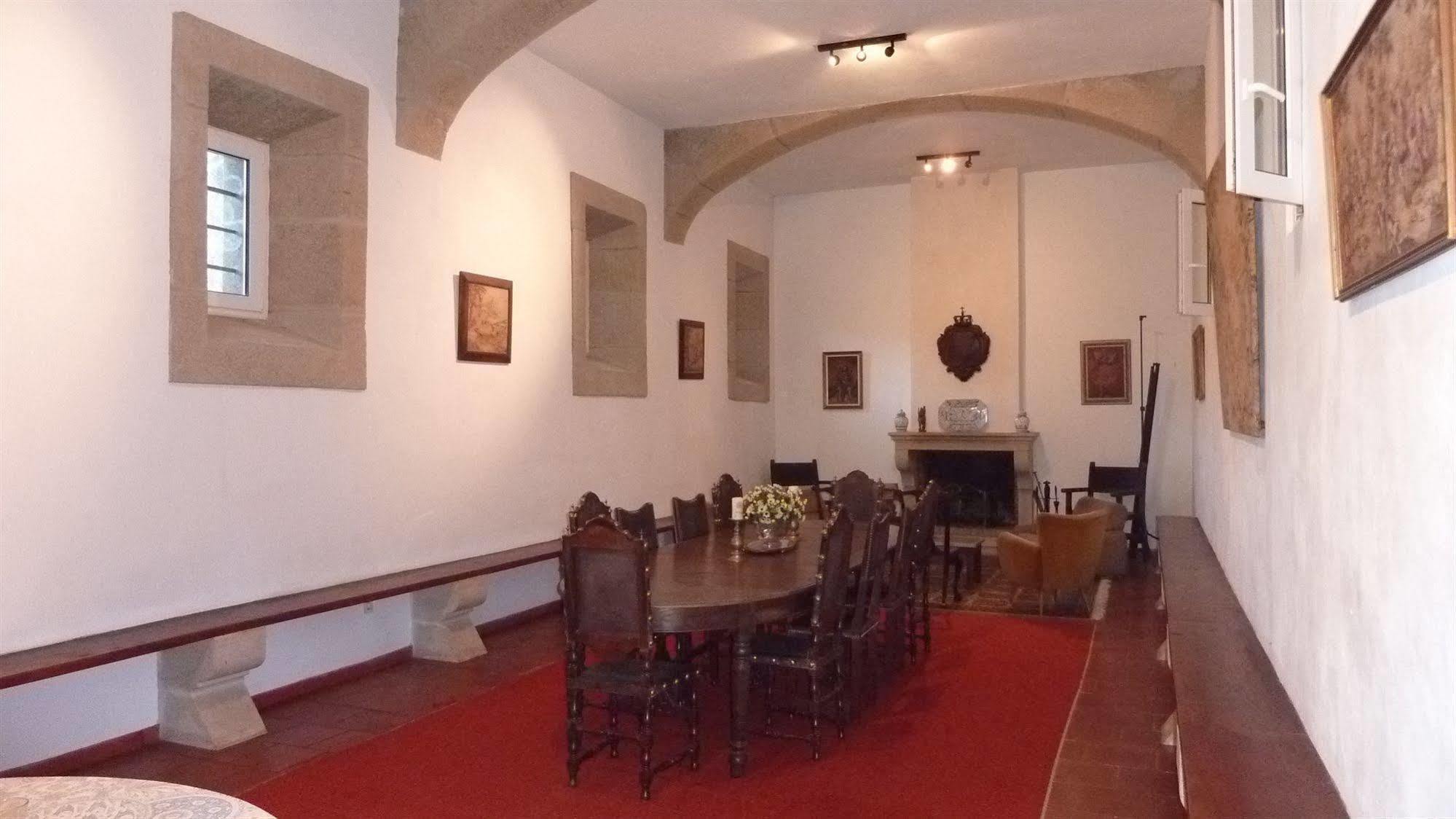 Mosteiro De S. Cristovao De Lafoes São Cristóvão de Lafões Exteriör bild